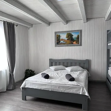 дерев*яна хата *