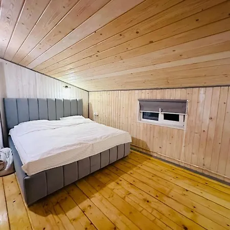 дерев*яна хата בית נופש *