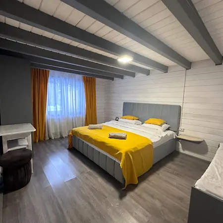 дерев*яна хата בית נופש *