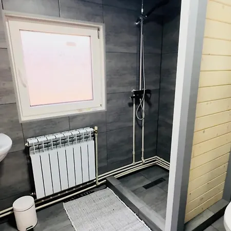 дерев*яна хата *