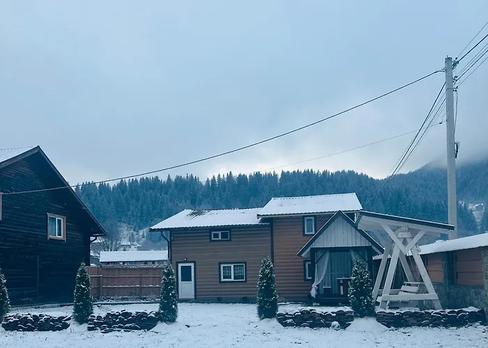 дерев*яна хата *